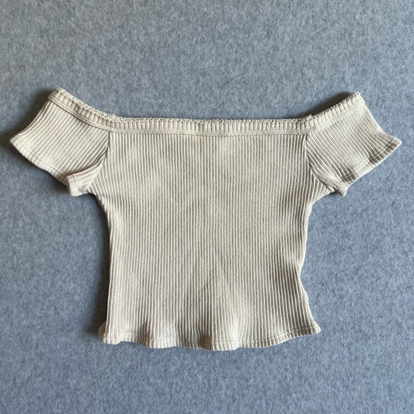 Urban Outfitters Tops - Urban Outfitters Women’s Off The Shoulder Medium
